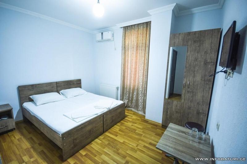 Dream Hotel Batoumi Extérieur photo