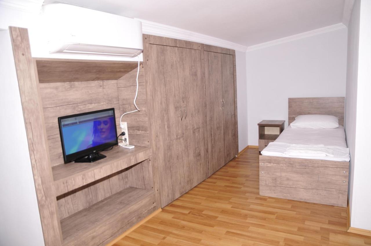 Dream Hotel Batoumi Extérieur photo