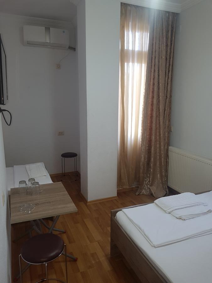Dream Hotel Batoumi Extérieur photo